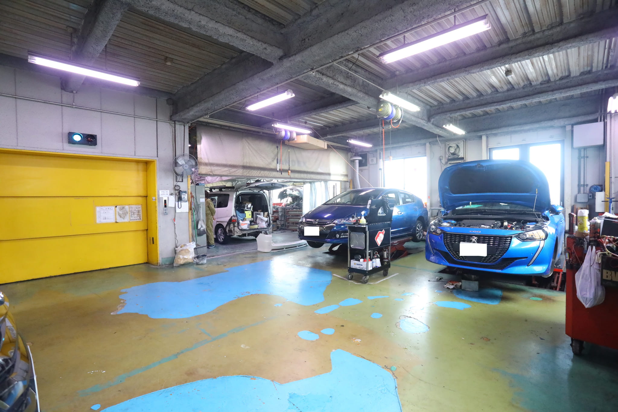 整備工場の様子